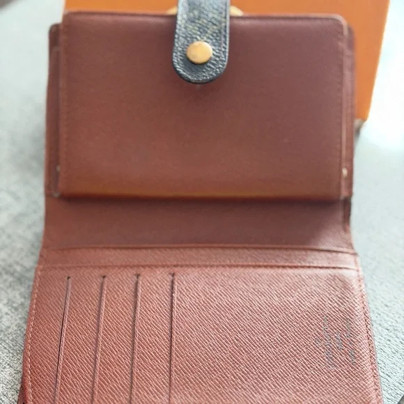 Louis Vuitton Monogram Canvas Snap Card Holder in Brown & Gold - Picture 11 of 15